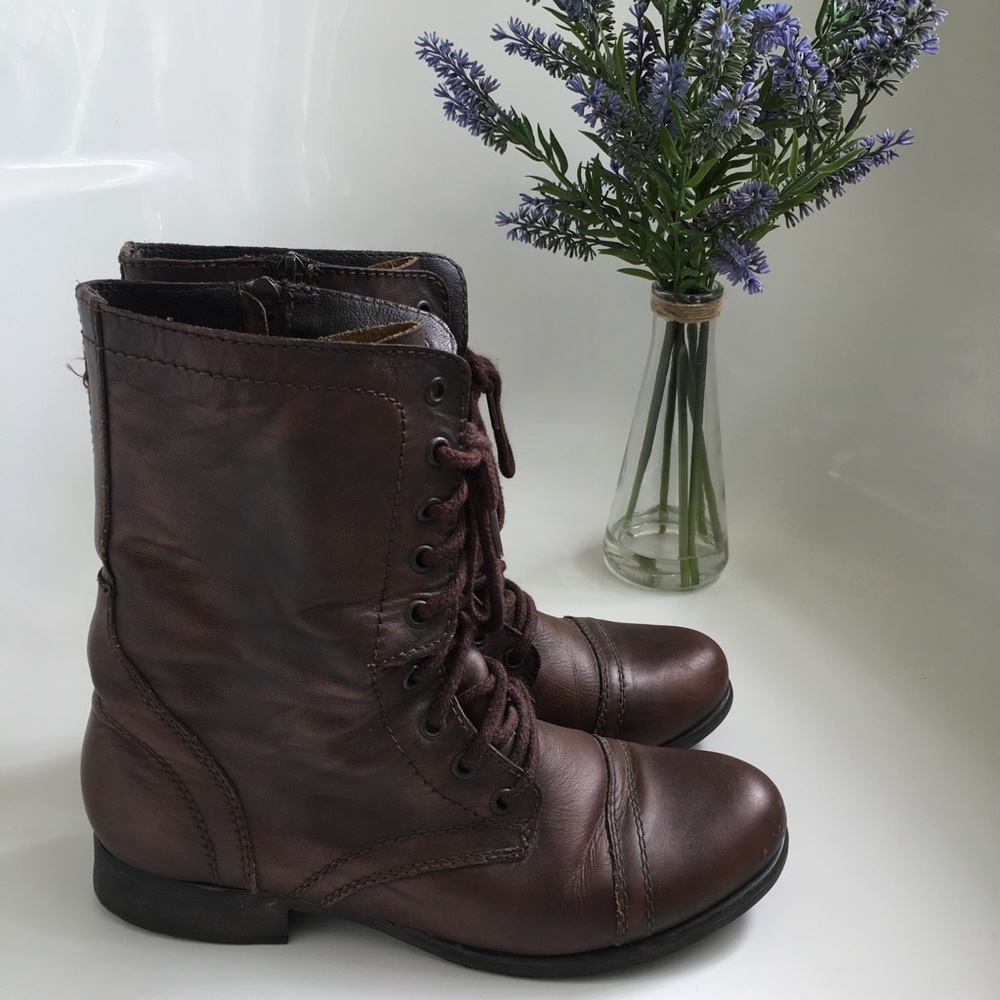 Steve Madden rustic Brown combat boots!!